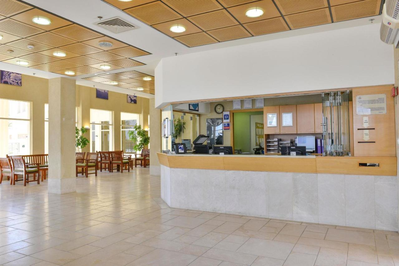 Hi - Massada Hostel Ейн Бокек Екстериор снимка