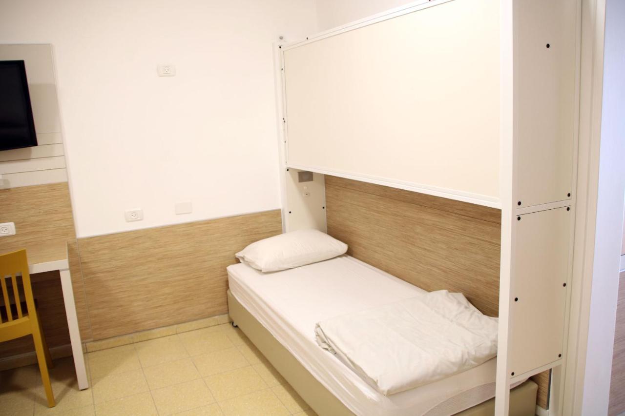 Hi - Massada Hostel Ейн Бокек Екстериор снимка