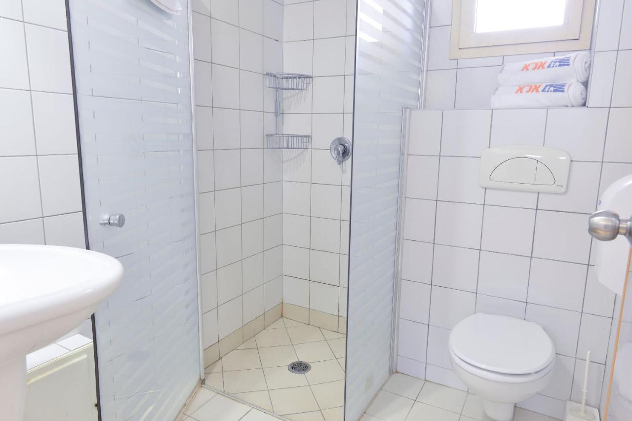 Hi - Massada Hostel Ейн Бокек Екстериор снимка
